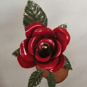 Rosa con base de madera