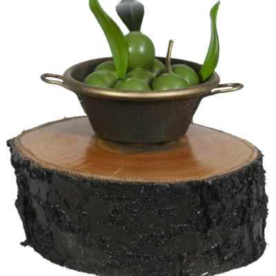 Detalle de espuerta de aceitunas