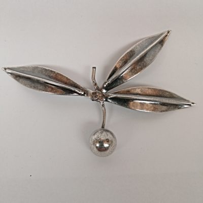 Broche de Oliva en plata vieja